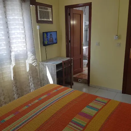 بيت ضيافة Virgen Del Rocio روندا