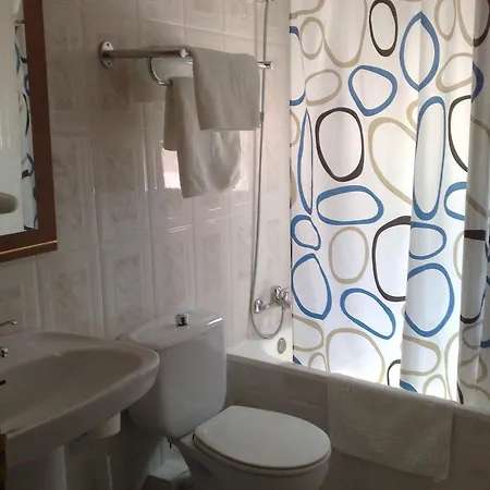 호스탈 비르겐 델 로시오