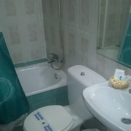 게스트하우스 호스탈 비르겐 델 로시오 *