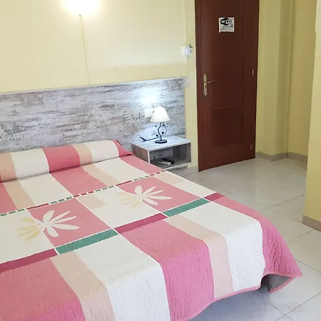 Virgen Del Rocio Guest house *