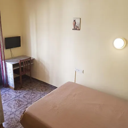 Virgen Del Rocio Guest house *