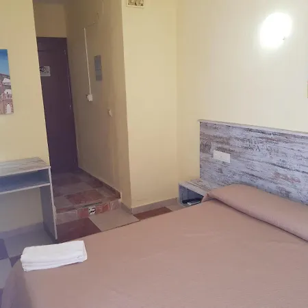 Virgen Del Rocio Guest house *